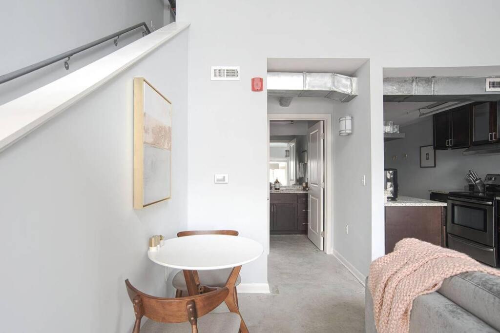 Cozysuites L 1Br, Monument Circle, Indy Індіанаполіс Екстер'єр фото