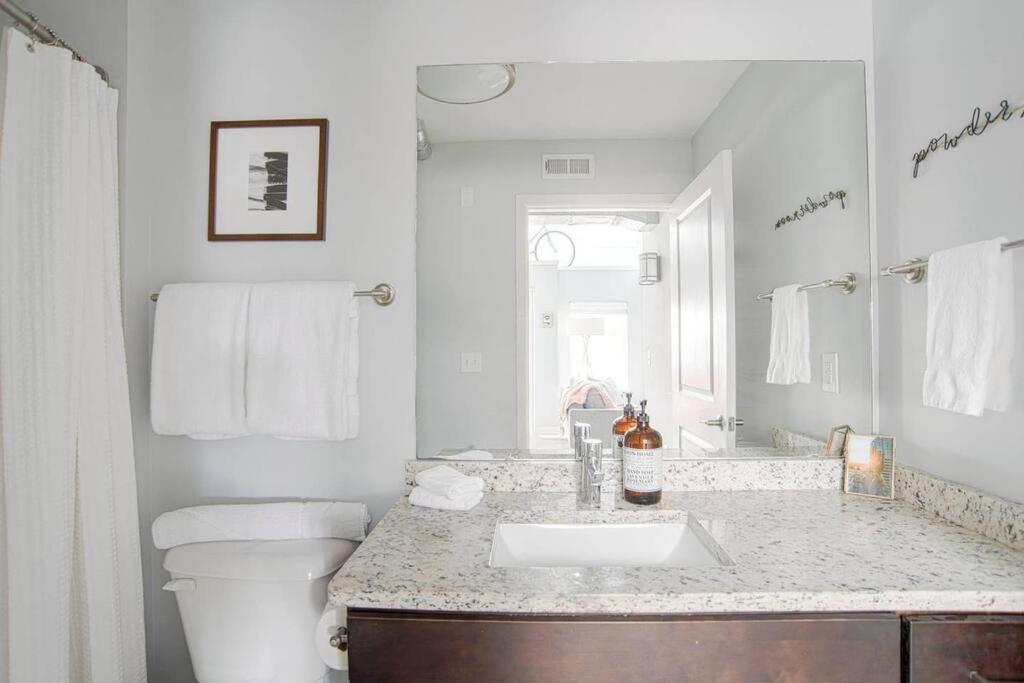Cozysuites L 1Br, Monument Circle, Indy Індіанаполіс Екстер'єр фото